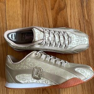 Women's ciara beige Guess Logo Sneakers‎ Size 9M
